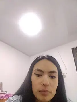 AdarhaRamirez_ Chat XXX in diretta