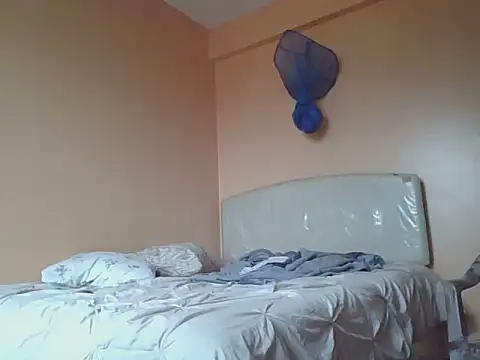 pinky-lips Chat XXX live