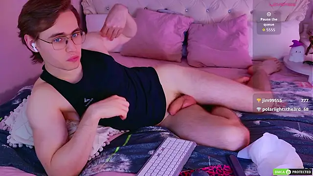 Chatroom XXX en direct de WilliamDyson