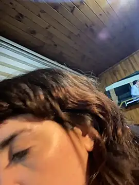 gattasromanxxe's Live XXX Chat
