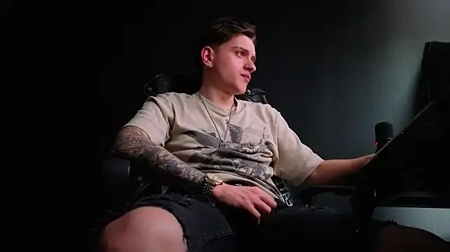 FelixStarkk – Naživo XXX chat