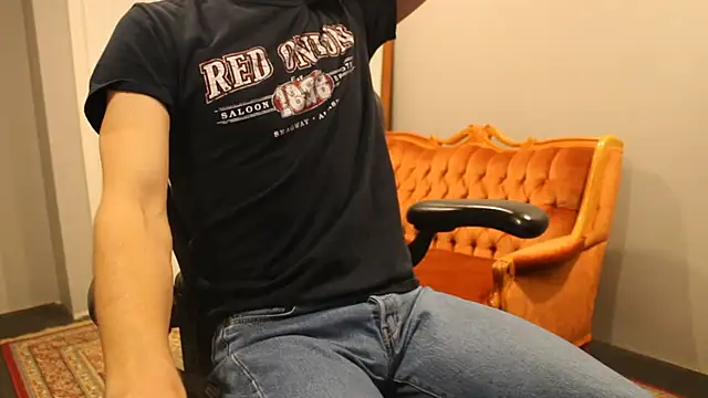 jjjjjfive XXX чат на живо