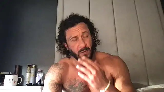 Magic_Mike_666 élő XXX-chatje