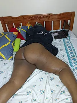 Katrina_plussize Chat XXX in diretta