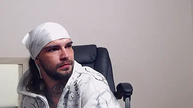 Chat +18 de KaneHunter ao vivo