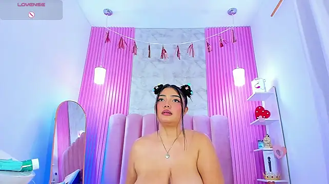 ArianaRougee Chat XXX in diretta