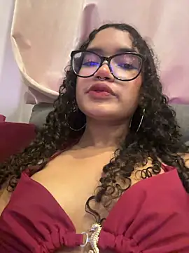 Bunny-firee Chat XXX in diretta