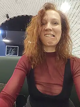 Exhibitionsplit's Live XXX Chat