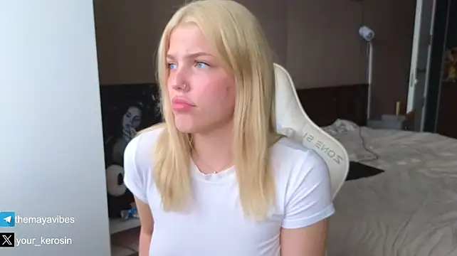 Živý XXX chat Maya_NextDoor