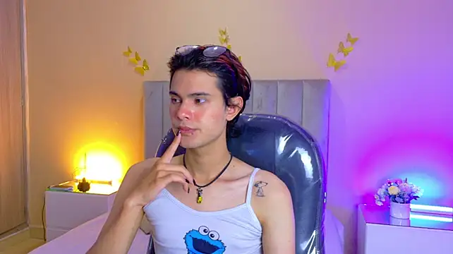 Derek_Sinn Live XXX-Chat