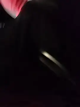 Robin_H00t_2's Live XXX Chat