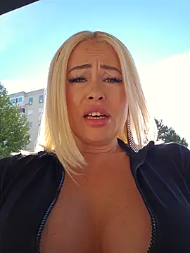 Chatroom XXX en direct de MILFBARBY