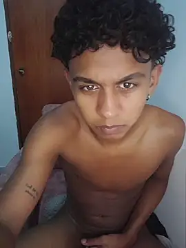Chat XXX ao vivo de YourCaramelBoy