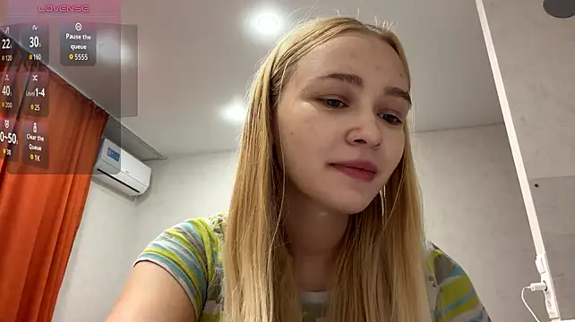 Pertunjukan Kamera Web LovelyLisy