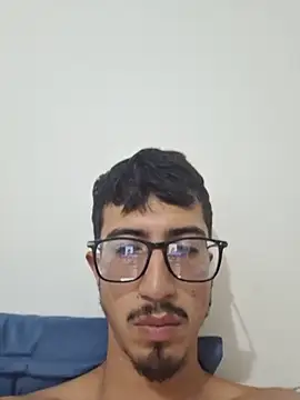 XXX chat uživo modela Tu-baabyy