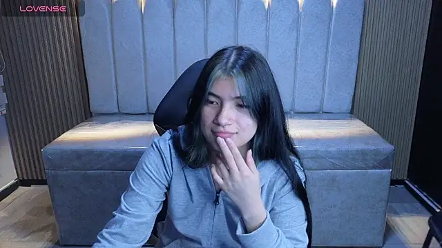 Bonnie_ligth Chat XXX in diretta