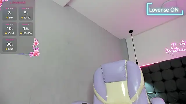 scarletcherry18 现场XXX聊天