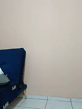 CARAMEL-MELONS' Live XXX Chat