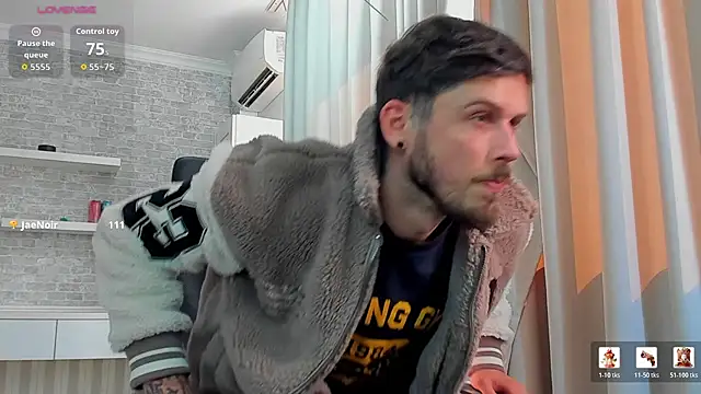 Chatroom XXX en direct de JonahShaw