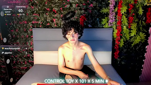 XXX chat uživo modela ElliotNoir