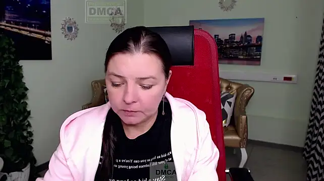 Lily_flower7 Adlı Modelin Canlı XXX Sohbeti