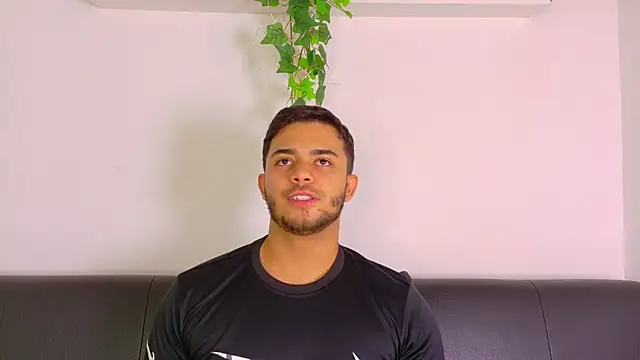TylerWest_: απευθείας συνομιλία ΧΧΧ
