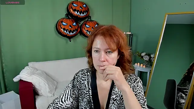 LeticiaRomano's Live XXX Chat
