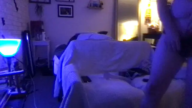 DavidEastTry Live XXX-chat