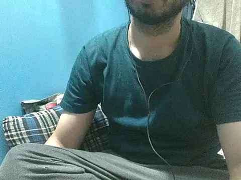 Precumboner Chat XXX in diretta