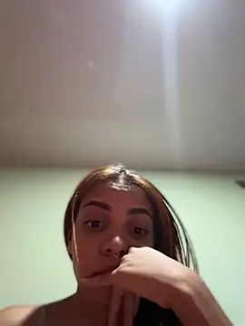 yumi_hanna Chat XXX in diretta