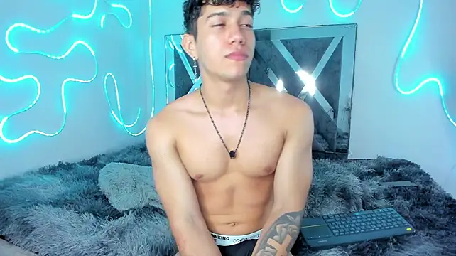 Robertmiller21 – Naživo XXX chat