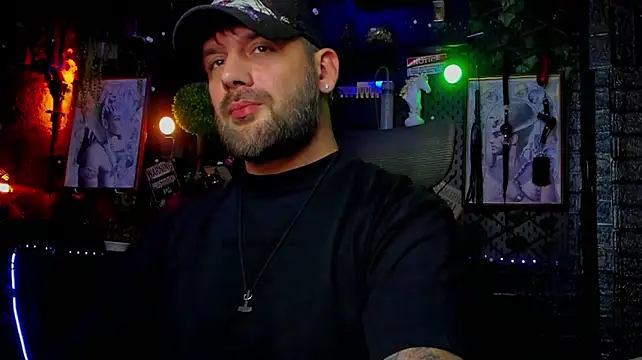LexHardy XXX чат на живо