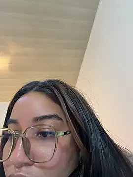 Czat XXX na żywo – Little_Gaby_