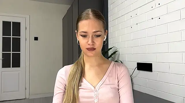 ZaidaSchwarten Chat XXX in diretta