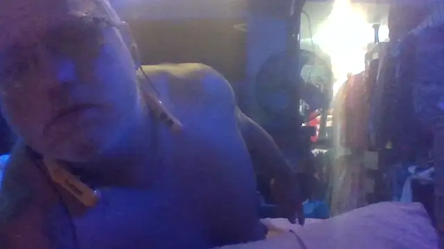 Opfree10 Webcam Show