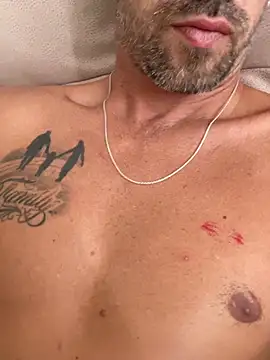 Онлайн чат XXX Bigcarlosc