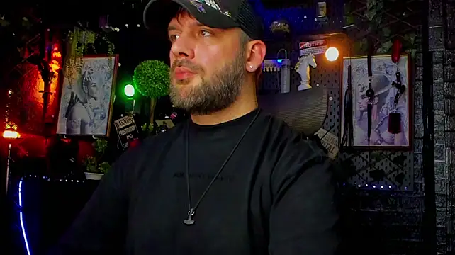 Онлайн чат XXX LexHardy