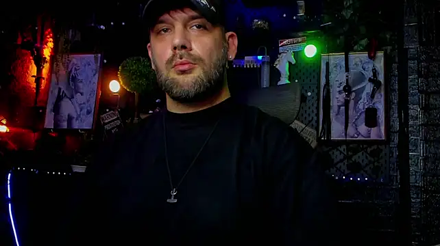 LexHardy élő XXX-chatje