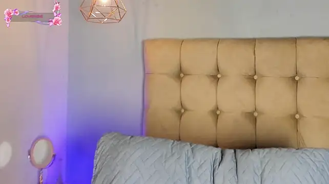 Czat XXX na żywo – Luna_honey9