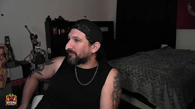 DevilPup75_ Adlı Modelin Canlı XXX Sohbeti