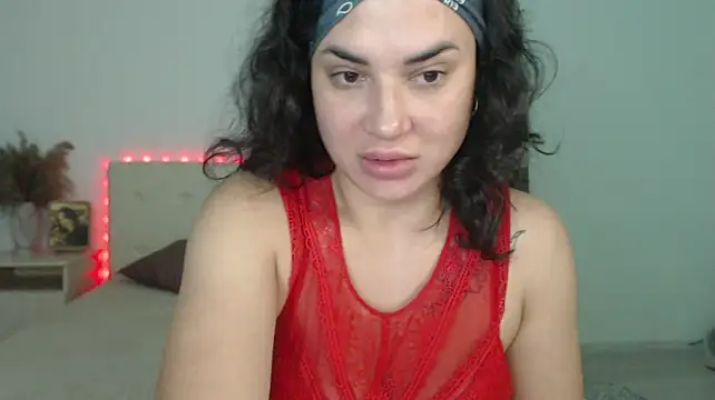 Chatroom XXX en direct de RoxannePure