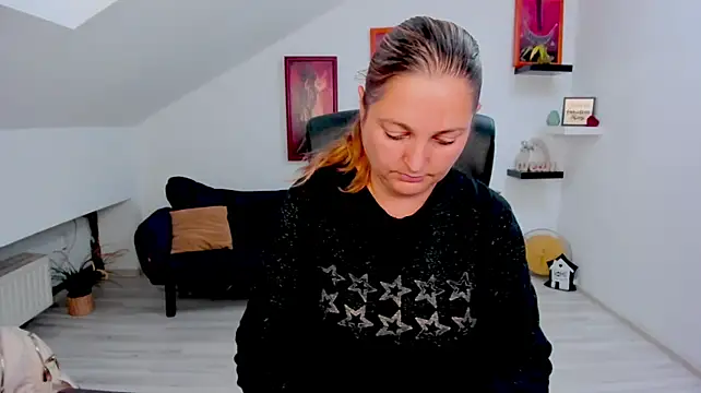XXX chat uživo modela LollaGirl