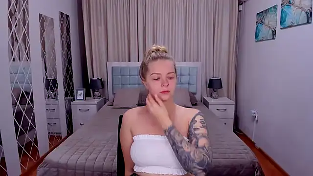 Chat XXX en directo de SirenaDoll