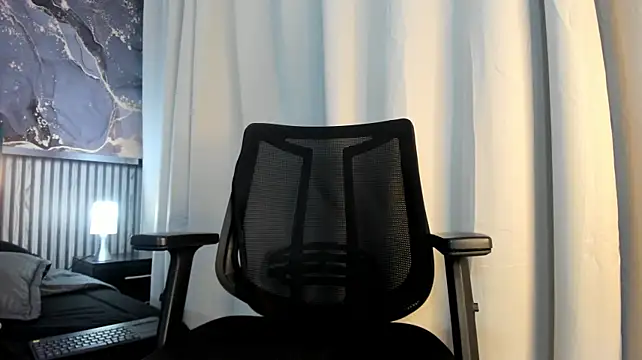 adrian_black86306 – Live XXX-chat