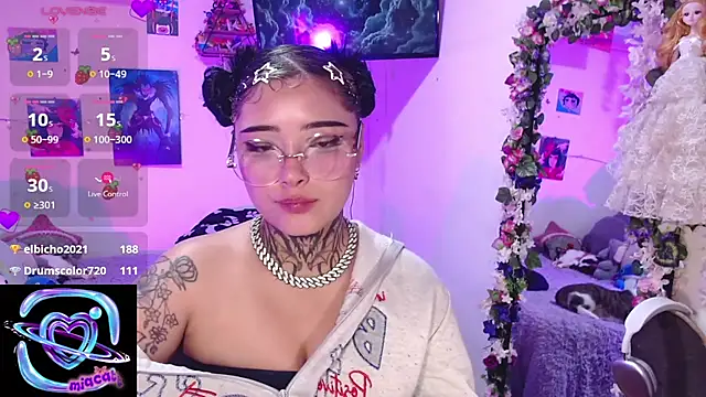 mia_catt05's Live XXX Chat