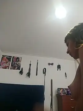 Chat XXX ao vivo de KratosAfroditacs
