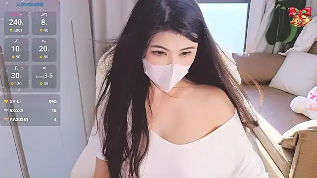 Tiantian_- 现场XXX聊天