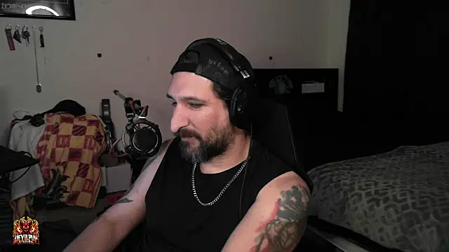 Živý XXX chat DevilPup75_