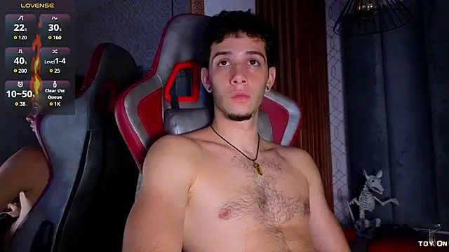isaacblaze_ Adlı Modelin Canlı XXX Sohbeti