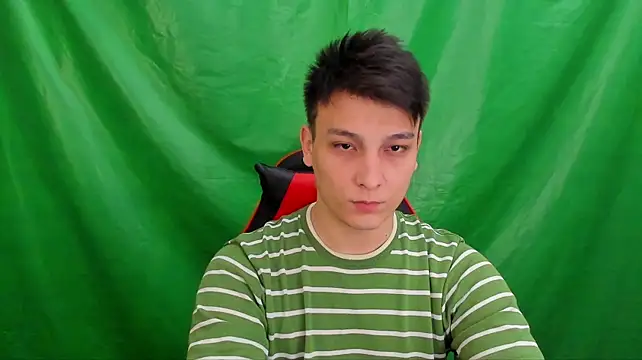 Justin_time111 – Naživo XXX chat